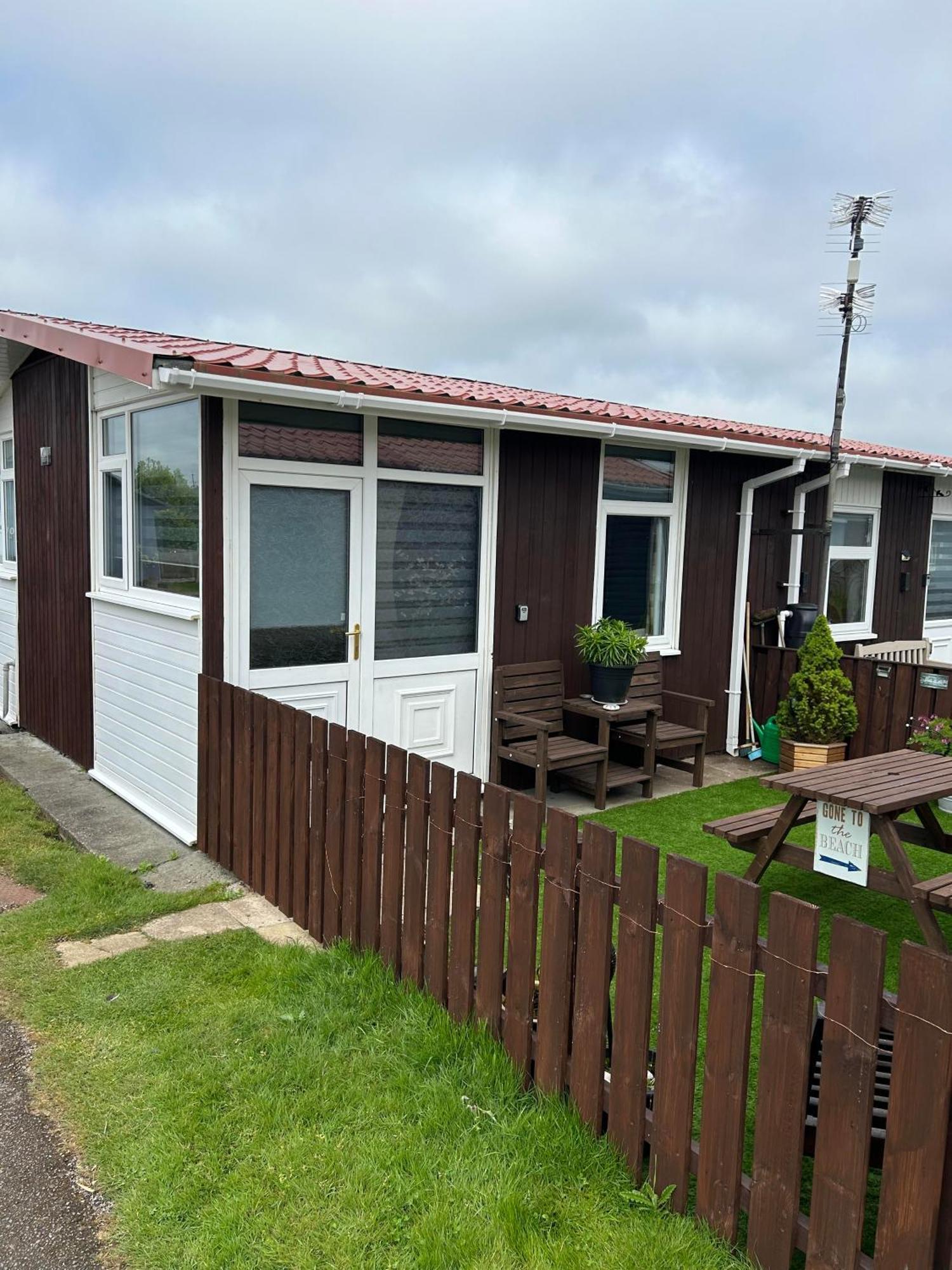 Cozy Seaside Chalet In Bridlington Eksteriør billede